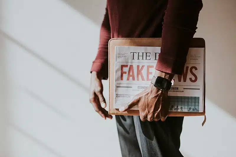 cómo identificar fake news