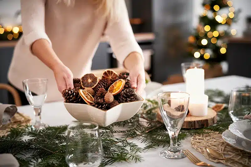 decoración de centro de mesa navideño
